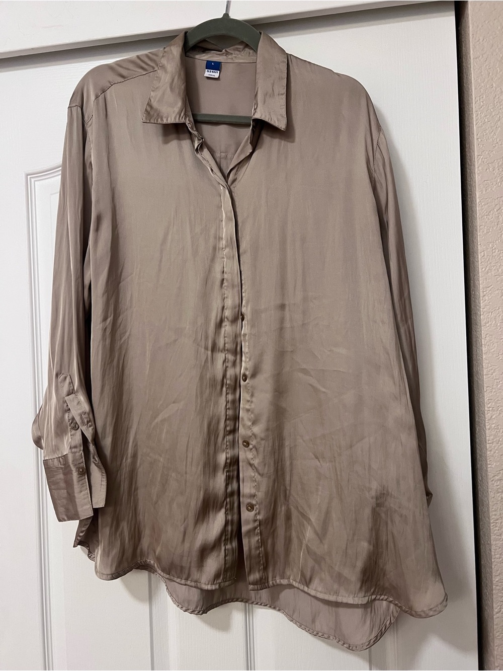 Old Navy women’s Satin Button-Up Shirt in Taupe - Picture 2 of 4